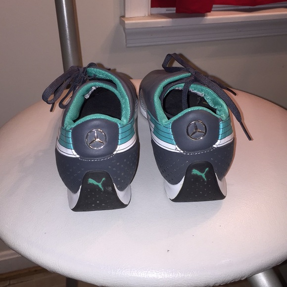 Mercedes Benz pumas - Picture 2 of 2